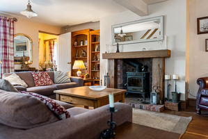 Lounge- click for photo gallery